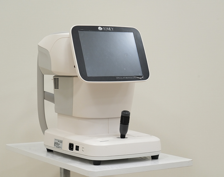 岐阜市 矢田眼科クリニック スペキュラーマイクロスコープ